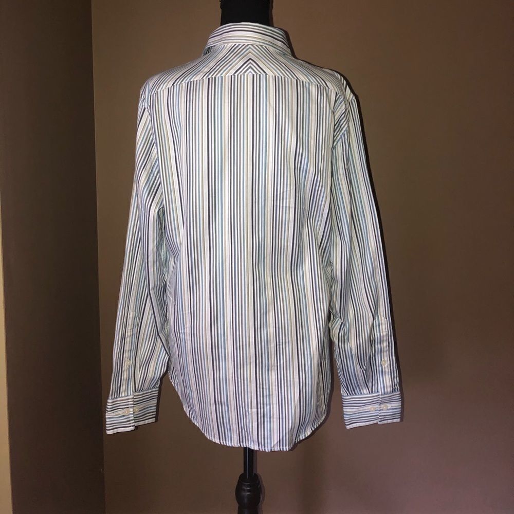 Club Monaco Button Down - Picture 4 of 5